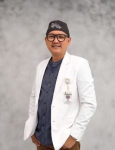 Dr. dr. Nugrohoaji Dharmawan, M.Kes., Sp.KK (K), FINSDV, FAADV