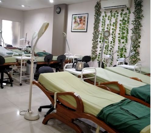 Larissa Aesthetic Center Solo Laweyan