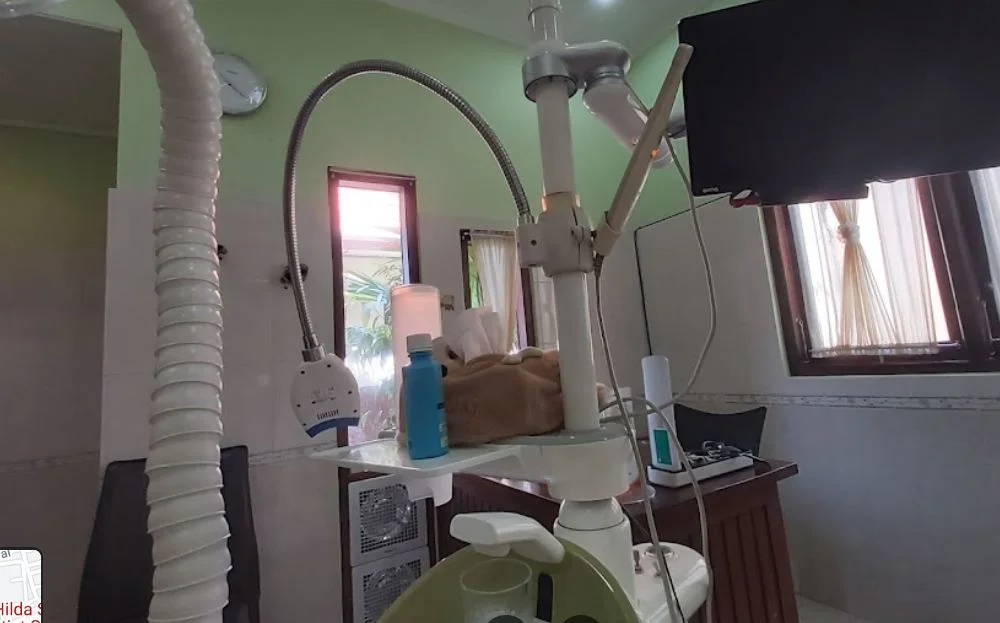 Dr Hilda S. Dentist Singaraja