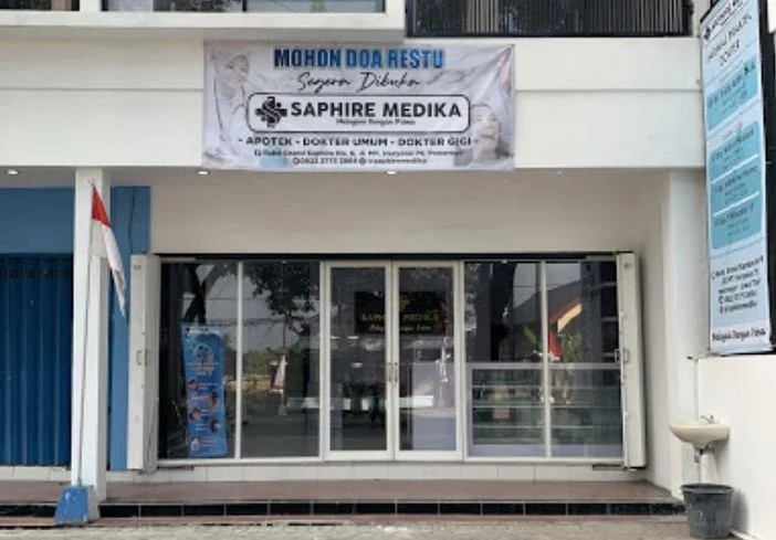 Saphire Medika ( Apotek, Praktek Dokter Umum & Dokter Gigi)
