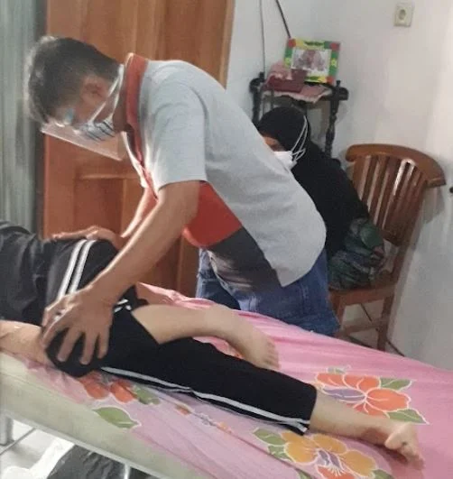 CHIROPRACTIC (Terapi Tulang Belakang)