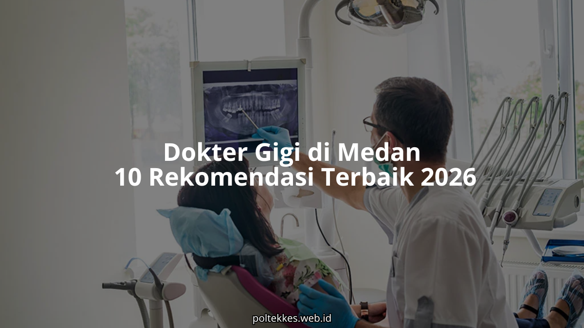 dokter gigi di medan sedang memeriksa pasien di klinik gigi